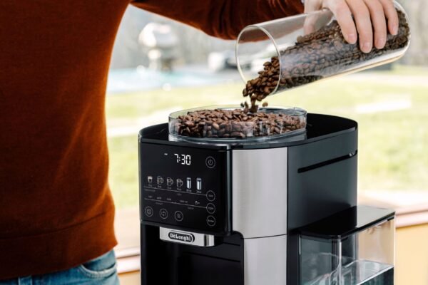 De'Longhi - TrueBrew Automatic Single Serve, 8 oz to 24 oz Coffee Maker with Bean Extract Technology - Stainless